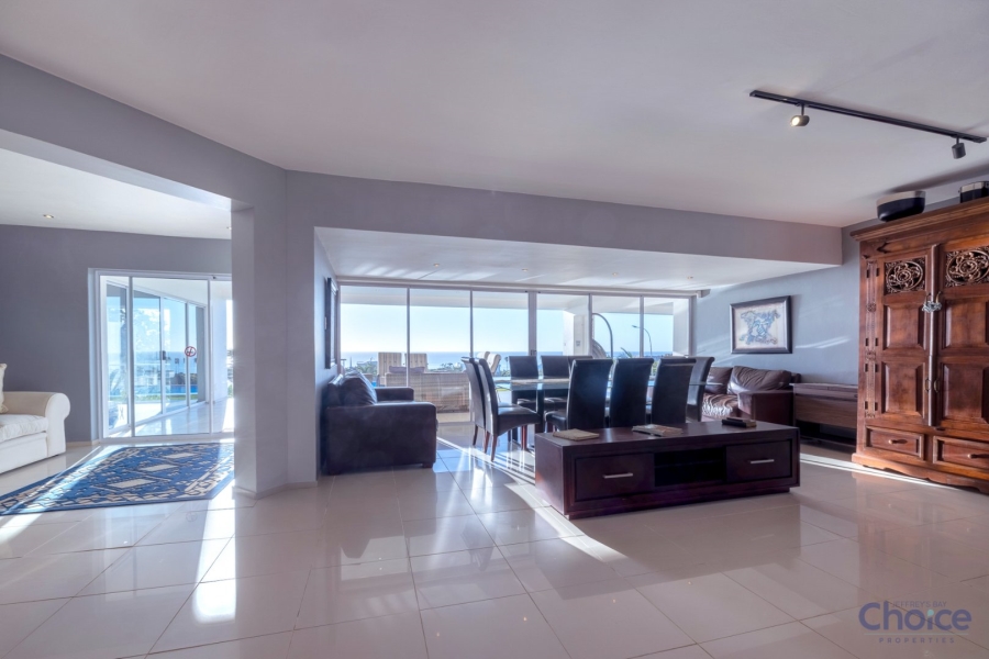 5 Bedroom Property for Sale in Jeffreys Bay Central Eastern Cape